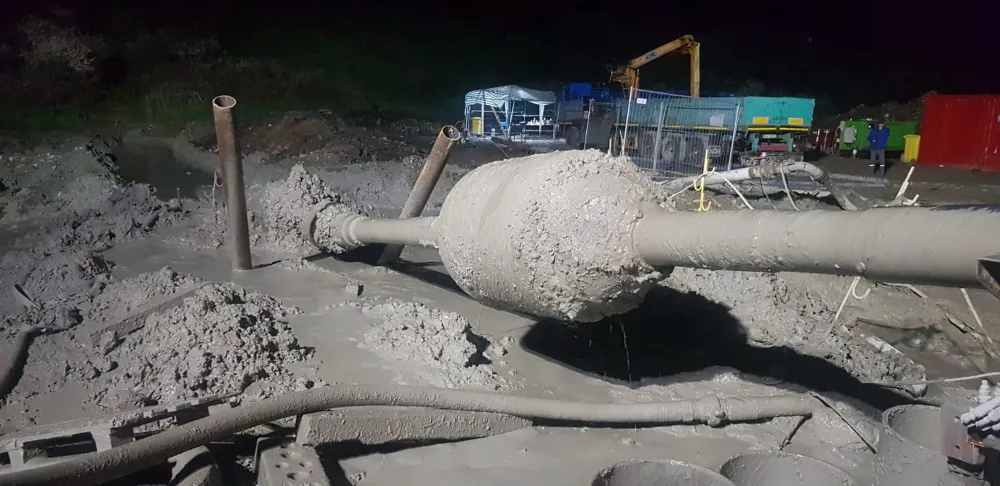 Perchiu Hill Crossing - mic (paralel)
